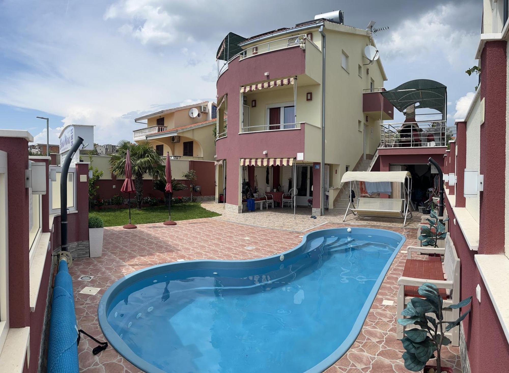 Apartments Villa Stella Maris 罗戈兹尼察 外观 照片