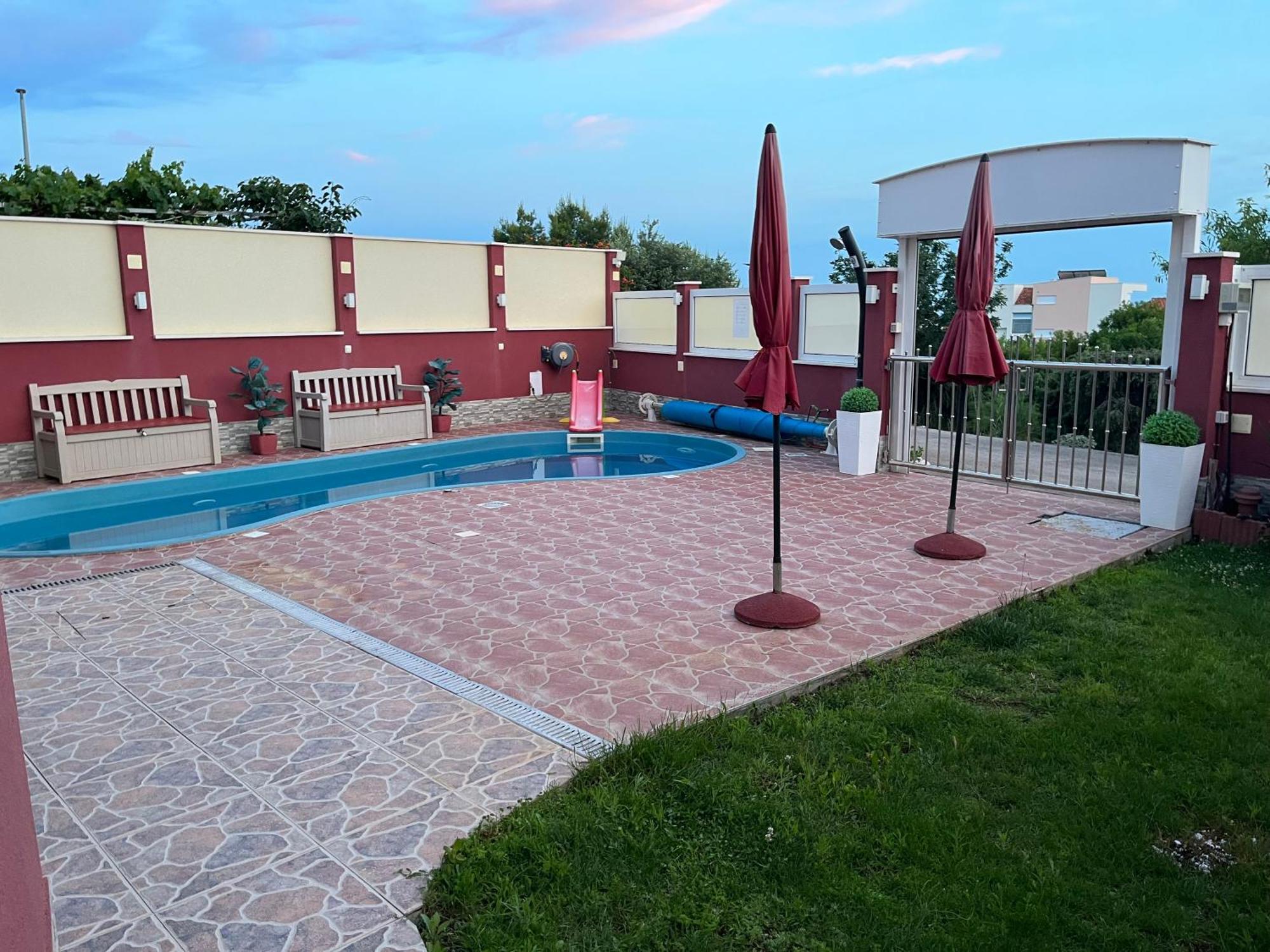 Apartments Villa Stella Maris 罗戈兹尼察 外观 照片