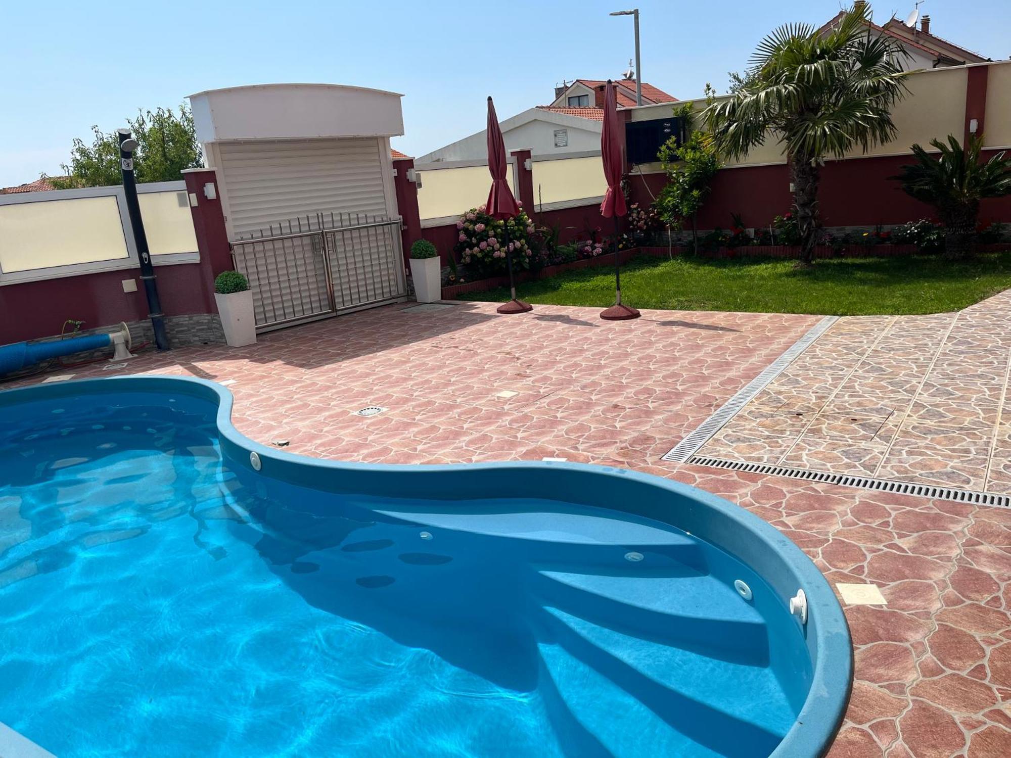 Apartments Villa Stella Maris 罗戈兹尼察 外观 照片