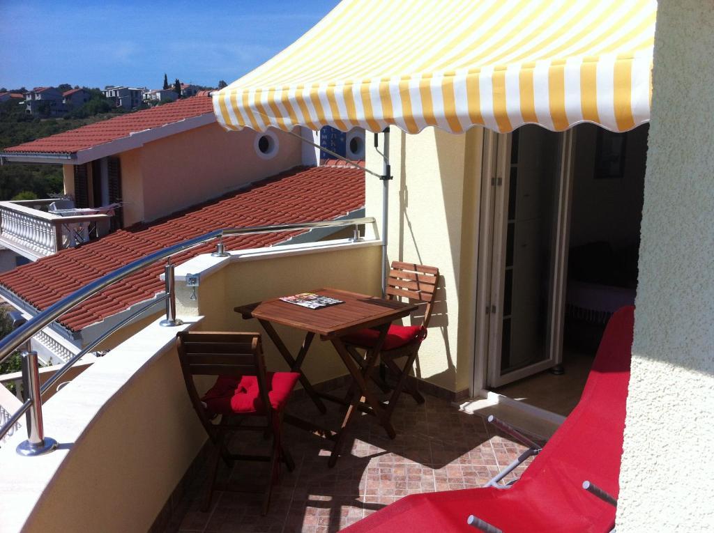 Apartments Villa Stella Maris 罗戈兹尼察 外观 照片