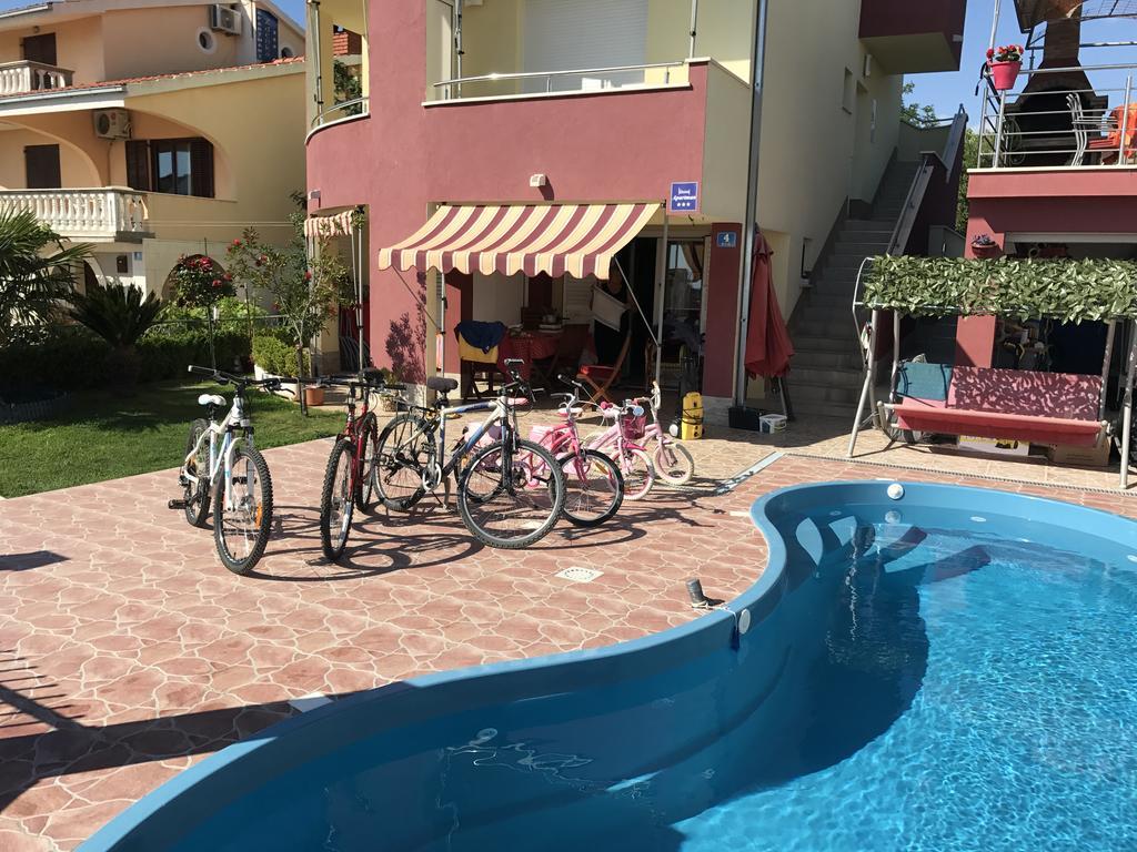 Apartments Villa Stella Maris 罗戈兹尼察 外观 照片