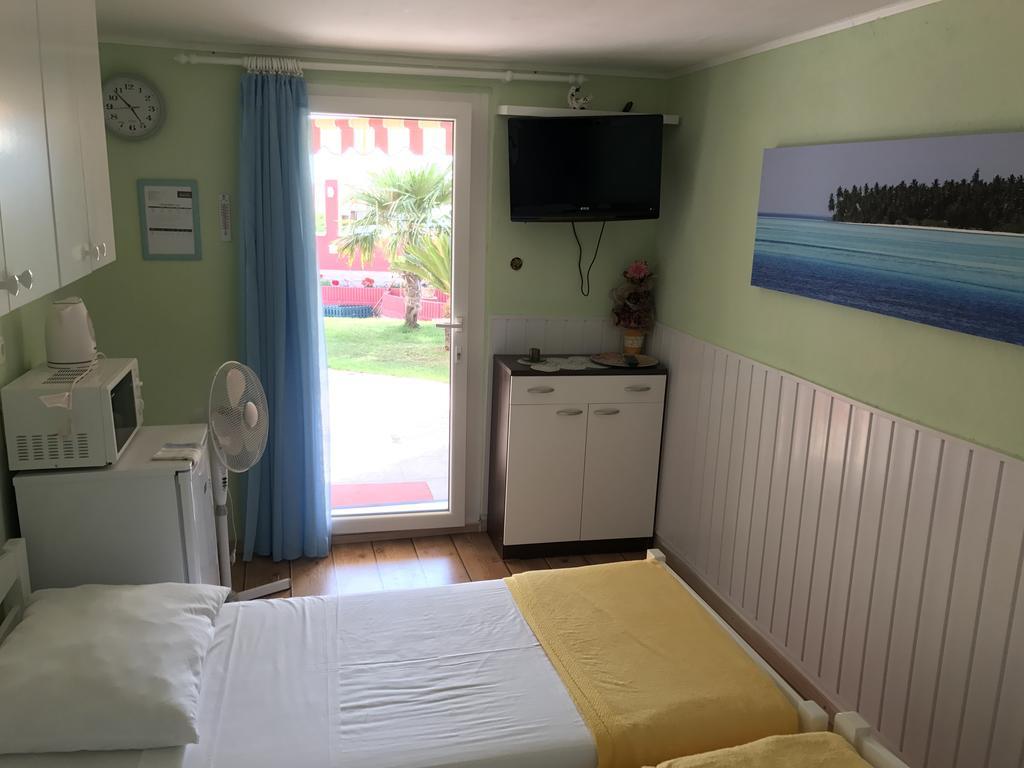 Apartments Villa Stella Maris 罗戈兹尼察 外观 照片